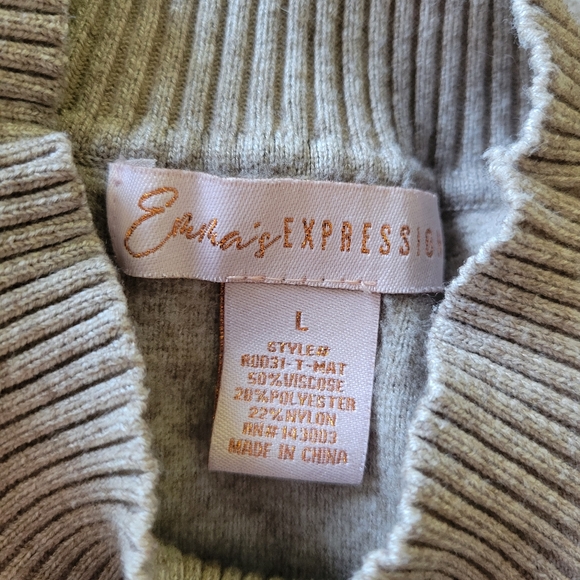 Emma's Expressions Bow Beige Tan Crew Neck Sweater Top Womens Size XL - Picture 7 of 7